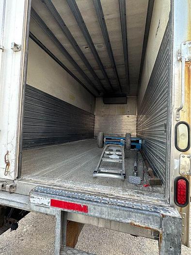 Used 2013 IHC 4400 Series 21’ Reefer thermoking auto, air brakes