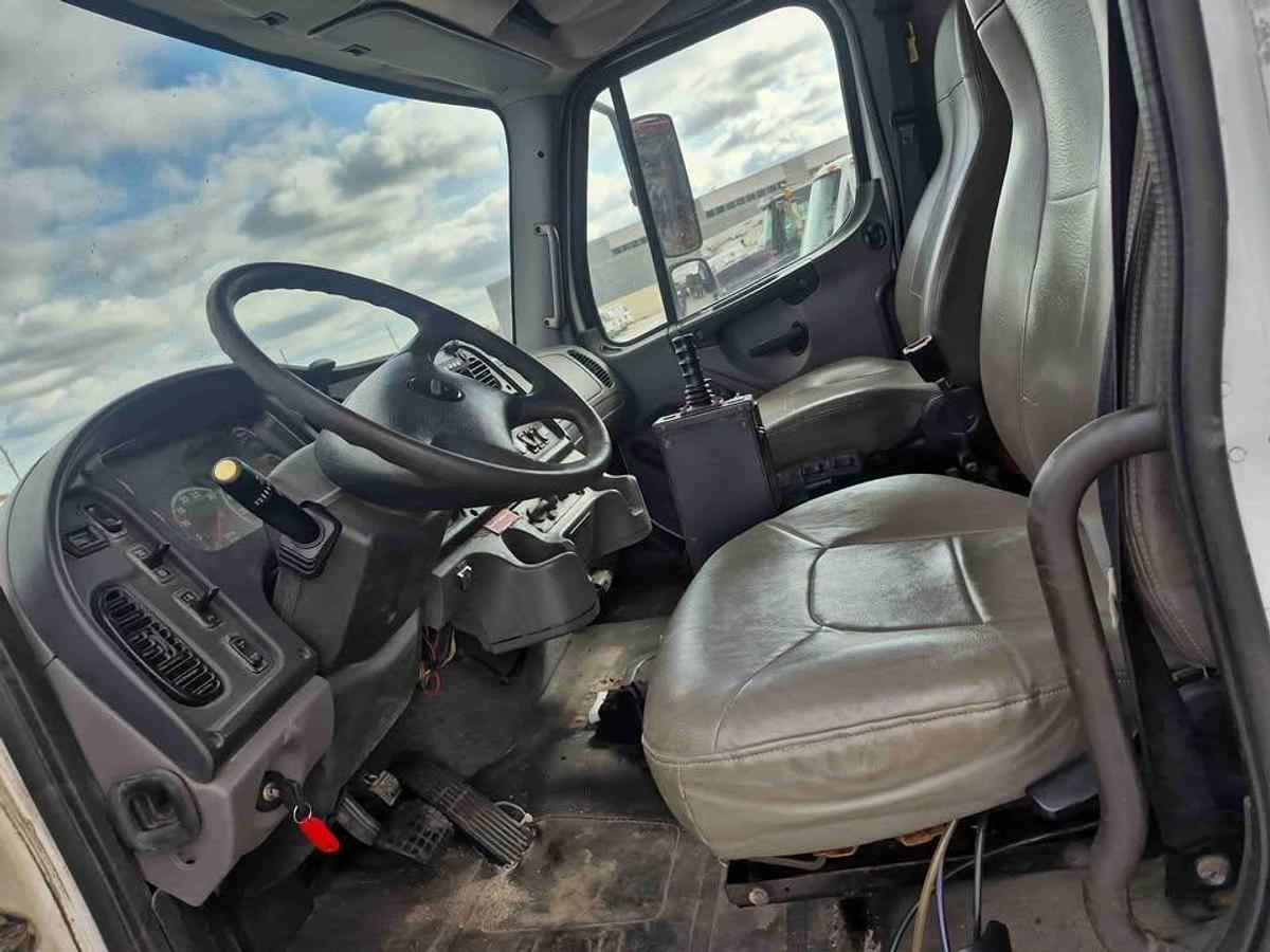 Used 2012 FREIGHTLINER M2 106 heavy duty