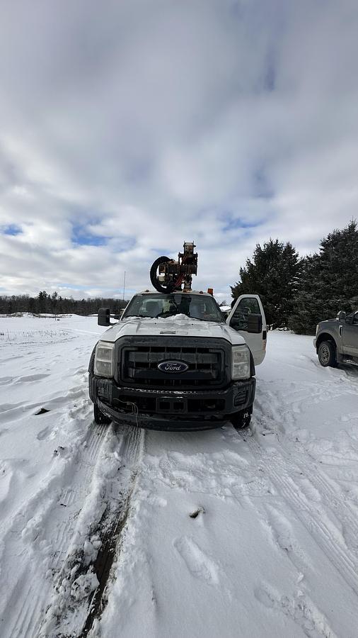 Used 2014 Ford F550 XL SD S/A bucket truck
