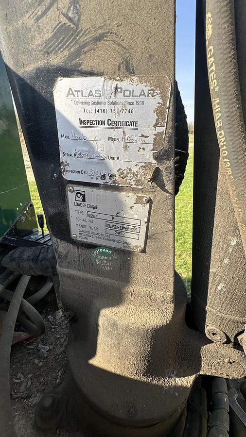 Used International DuraStar 4300 service truck w/crane