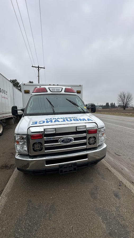 Used 2016 Ford Econoline CUTAWAY 6.8l v10 sohc 20v.