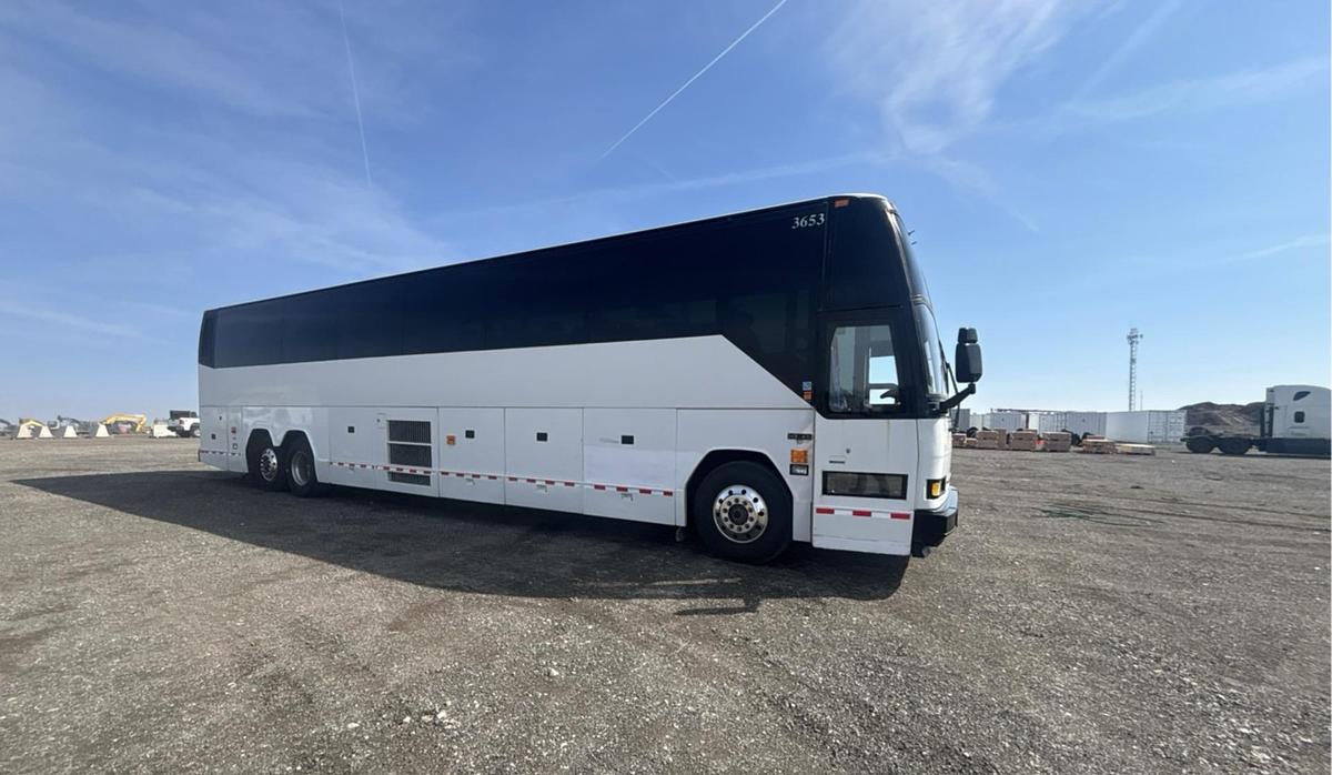 Used 2000 Prevost H35 6x2 55-Seat Coach