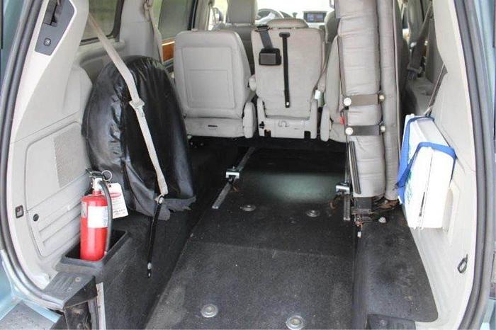 Used 2008 Chrysler Town & Country