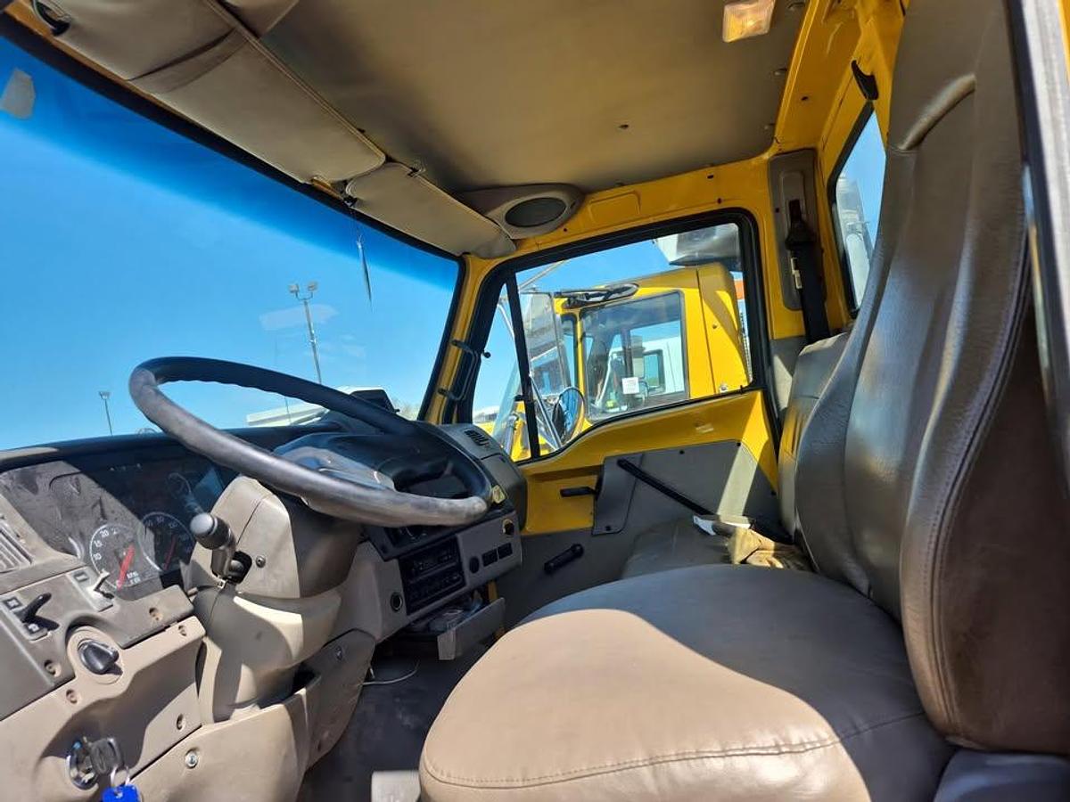 Used 2006 STERLING 7500 crane dump truck