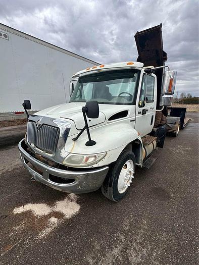 Used 2009 International 4300 ROLL OFF