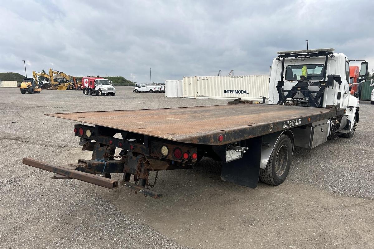 Used 2012 Hino 268 4x2 rollback truck