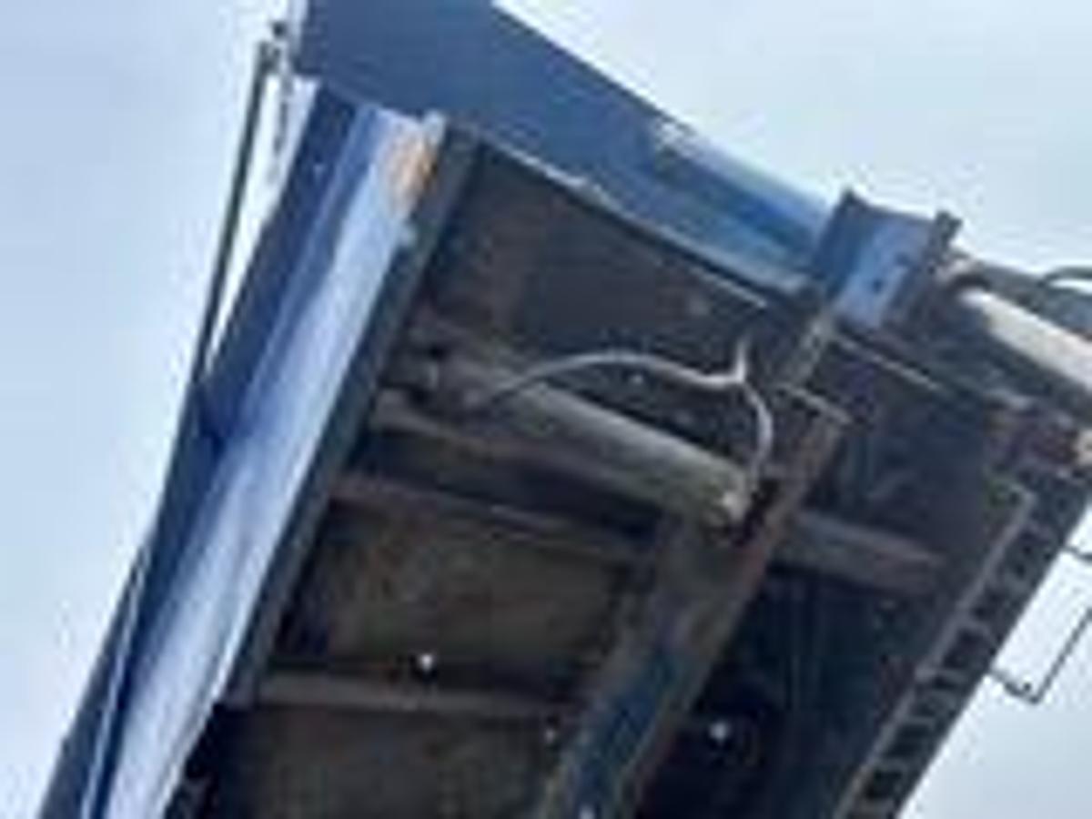 Used 2010 Freightliner M2 112 6x4 spreader truck