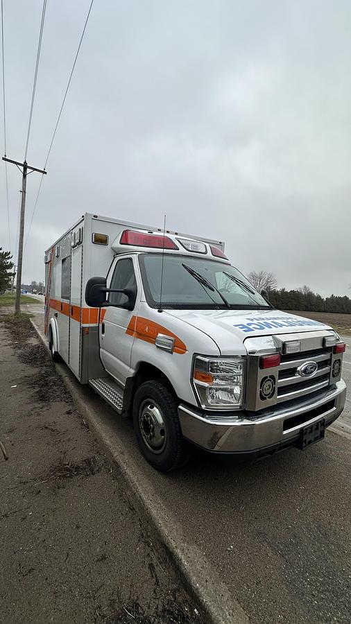Used 2016 Ford Econoline CUTAWAY 6.8l v10 sohc 20v.