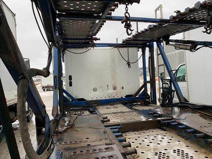 Used 2005 FREIGHTLINER COLUMBIA 8 CAR carrier working daily $39,995