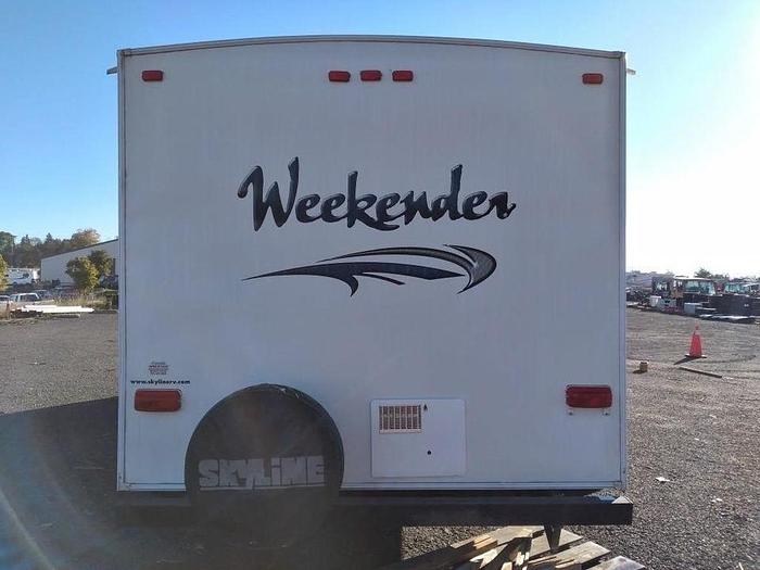 Used 2012 WEEKENDER 25' REAR BUNKS TRAVEL TRAILER $15,995.