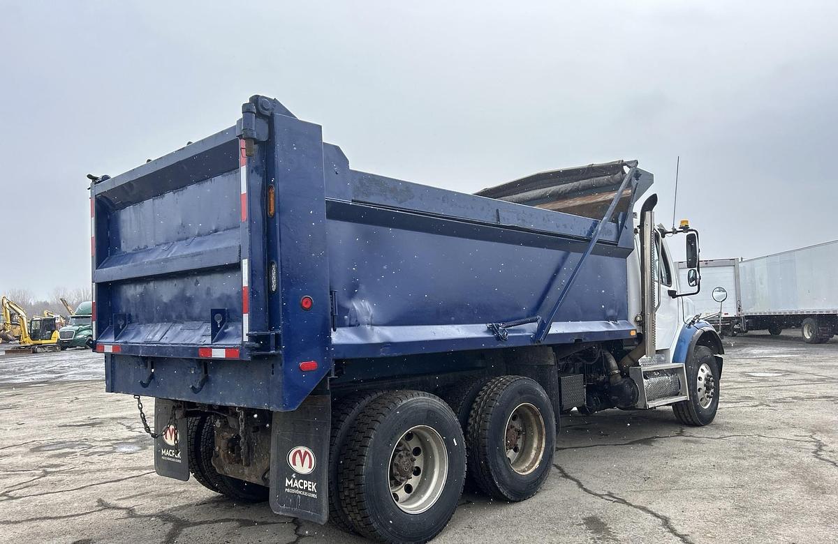 Used 2010 Freightliner M2 112 6x4 spreader truck