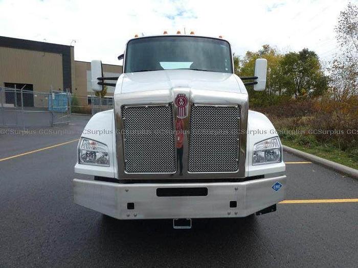 Used 2020 Kenworth T880  AS BRAND NEW CONDITION