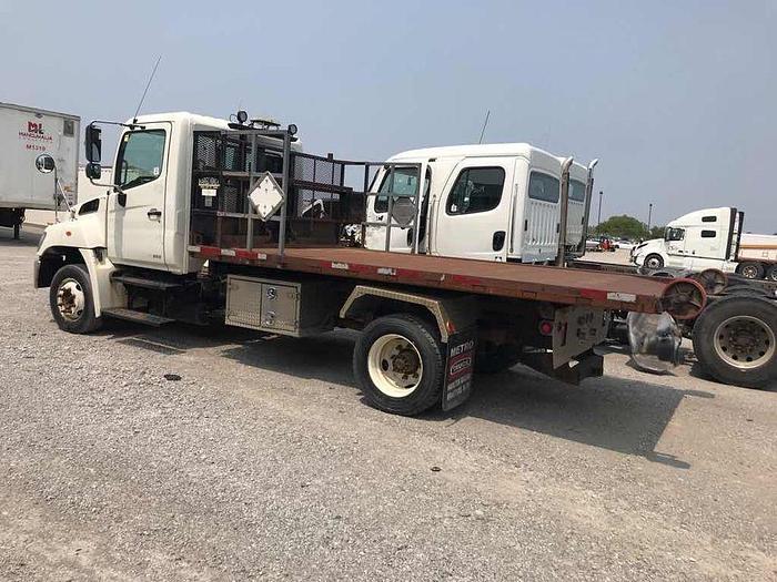 Used 2013 HINO 258 KARGO KING ROLL OFF SYSTEM g licence hook lift bin