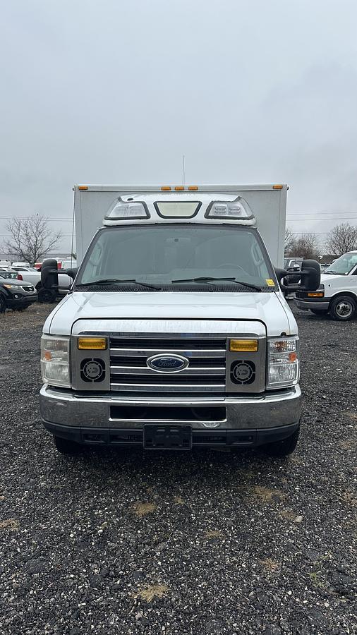 Used 2011 Ford Econoline CUTAWAY, 6.8L V10 SOHC 20V