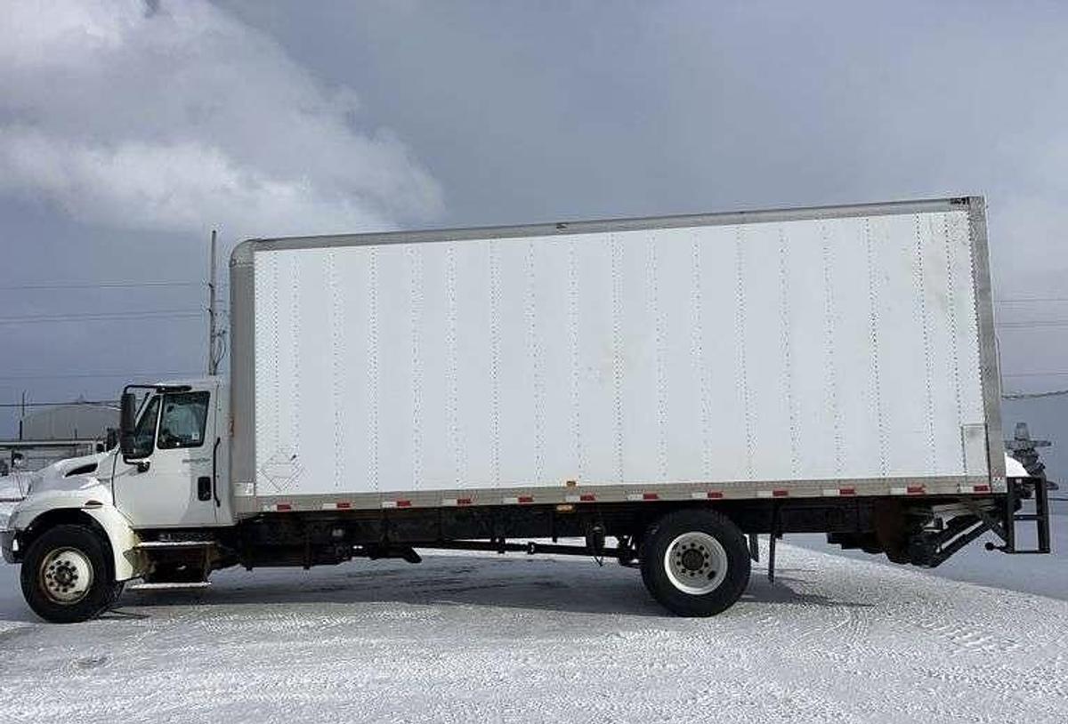 Used 2009 International DuraStar 4400 S/A Service Truck