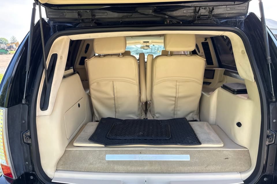 Used 2008 Cadillac Escalade esv limousine