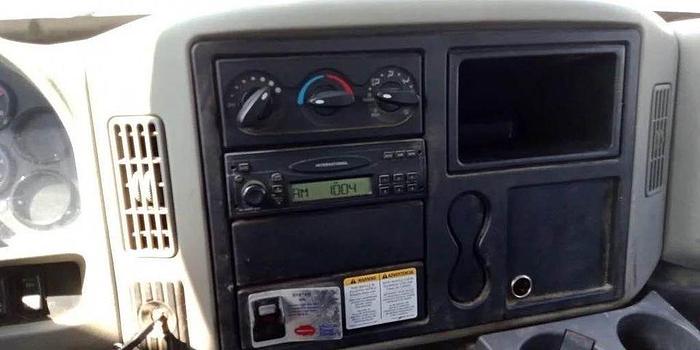 Used INTERNATIONAL DURA STAR DUMP 18 foot flat deck g licence