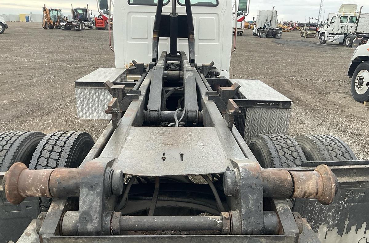 Used 2006 Sterling Acterra 4x2 hooklift truck