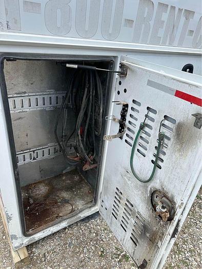 Used 2016 SERVICE BODY Walk in 111' long 96' wide