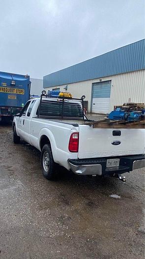 Used 2011 FORD F250 2WD 8 FOOT BOX 6.2 l v8 gas runs