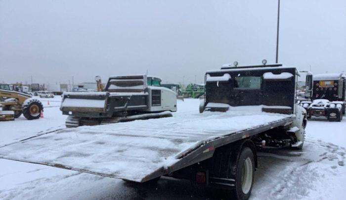 Used 2009 INTERNATIONAL 4300 SBA Durastar 4x2 Rolloff Truck