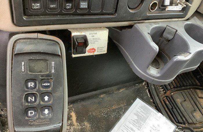 Used 2009 INTERNATIONAL 4300 SBA Durastar 4x2 Rolloff Truck