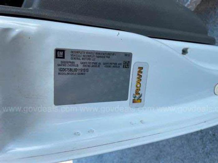 Used 2013 GMC Savana - Titan 11 Body - wheelchair accessible Transit