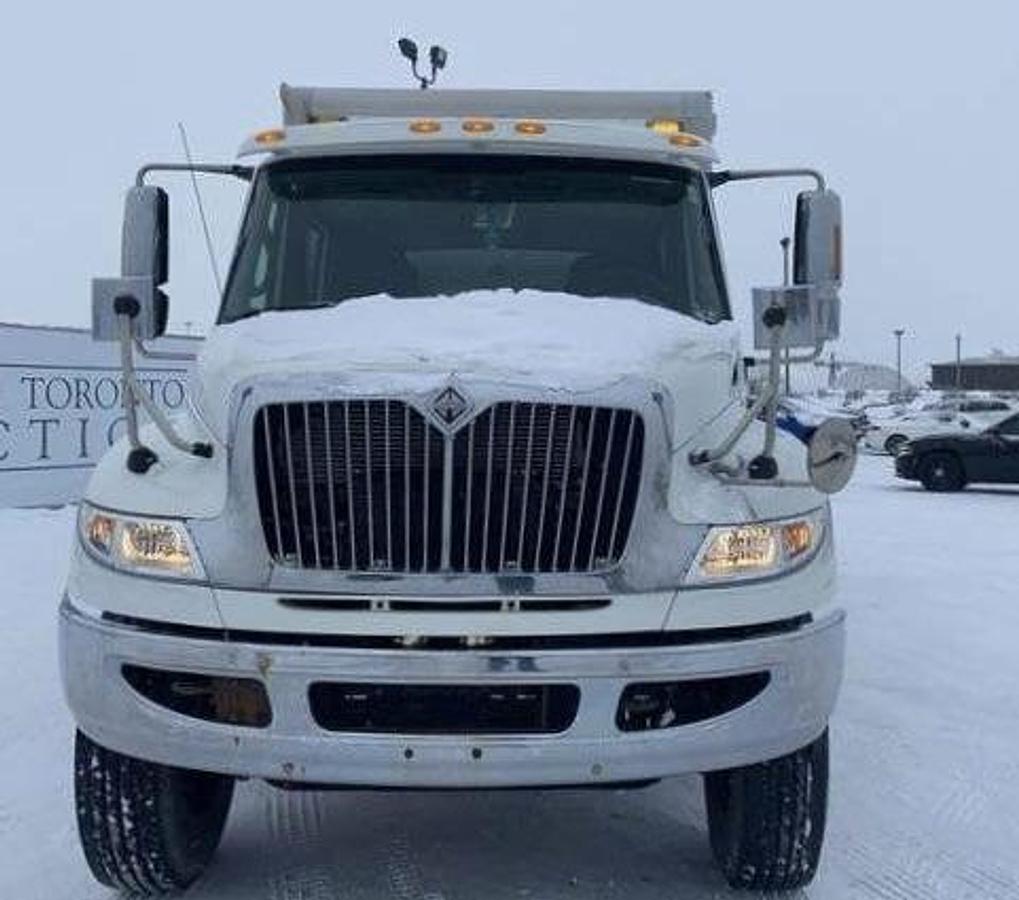 Used 2012 INTERNATIONAL 4000 4300 T/A Van Body Truck