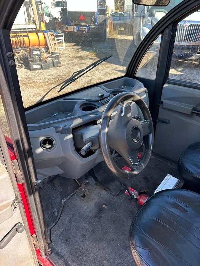 Used Polaris GEM eL XD golf/service cart