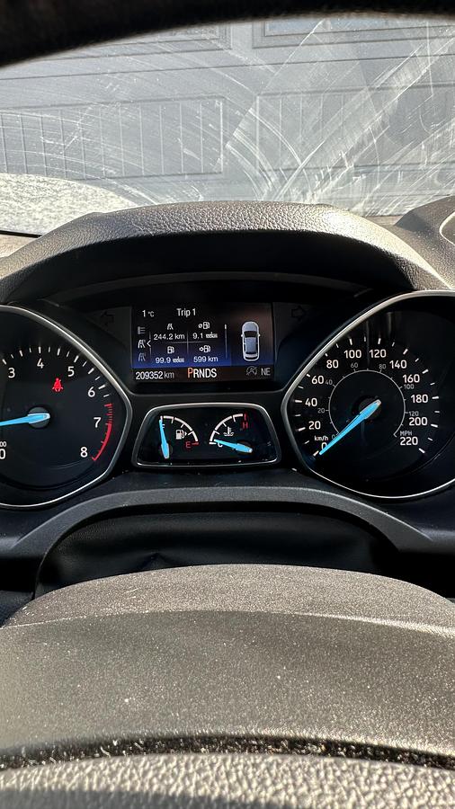 Used 2018 Ford Escape sel fully loaded