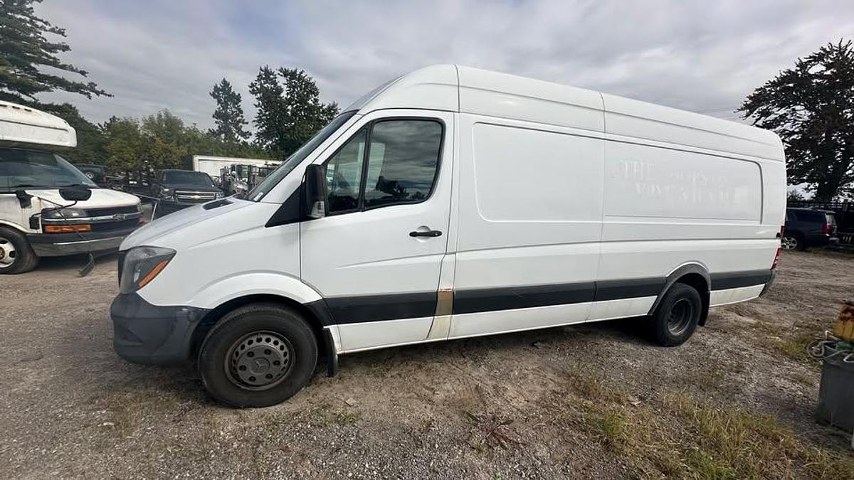 Used 2014 Marcedes Sprinter high cube