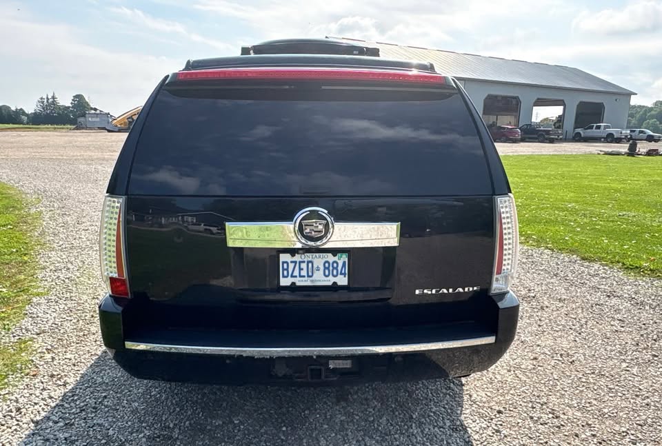 Used 2008 Cadillac Escalade esv limousine