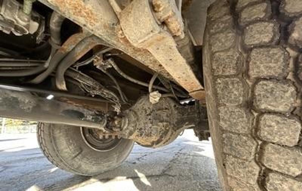 Used 2015 International 4300SBA 4x2 hi-rail service truck