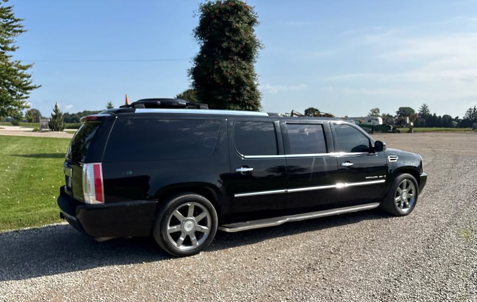 Used 2008 Cadillac Escalade esv limousine