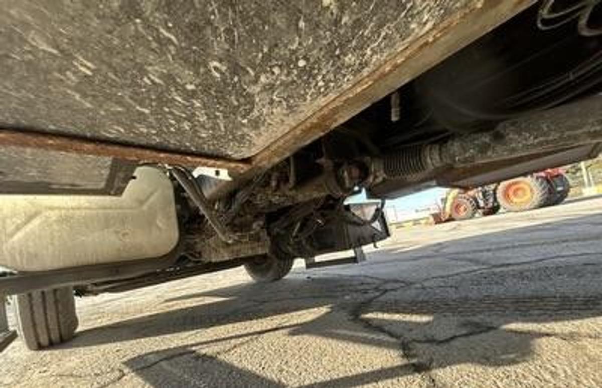 Used 2015 International 4300SBA 4x2 hi-rail service truck