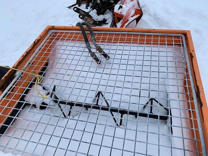 Used 2016 SNOWLINE P170 HYDRAULIC SANDER. $1995. hydraulic powered