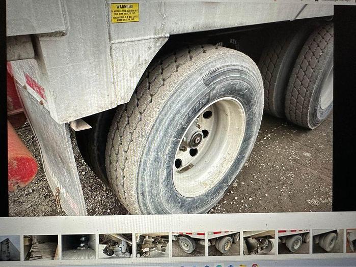 Used 2010 TITAN 53 ft Quad/Axle Closed Top aluminum live bottom