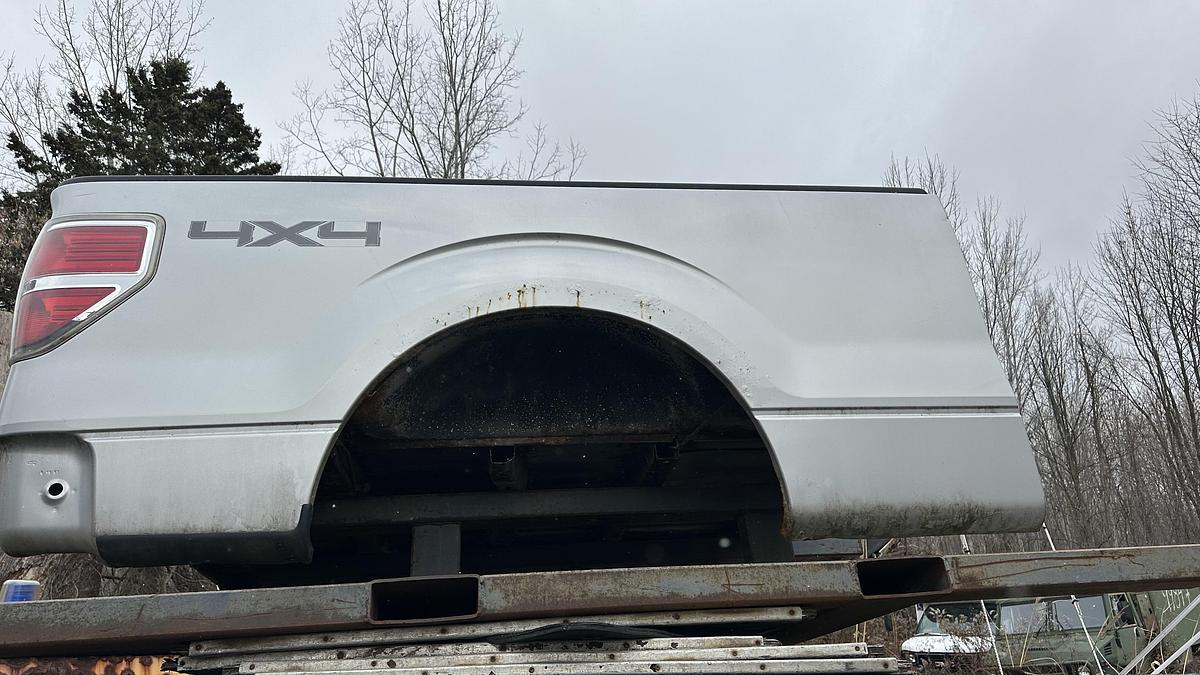 Used 2012 FORD PICK UP SHORT BOX