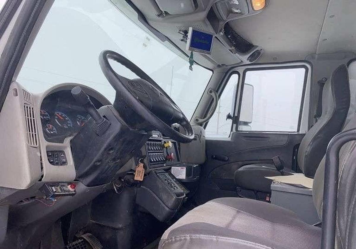 Used 2012 INTERNATIONAL 4000 4300 T/A Van Body Truck