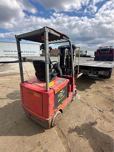 Used 2005 Raymond DSD50 Forklift 3 Stage Mast, Side shift