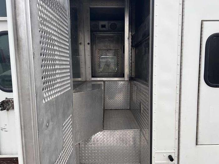 Used 2014 INTERNATIONAL 4300 LP PARTY BUS hydraulic brakes auto,