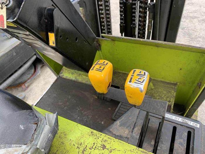 Used 1994 CLARK ECS30 ELECTRIC FORKLIFT everything works only$3500