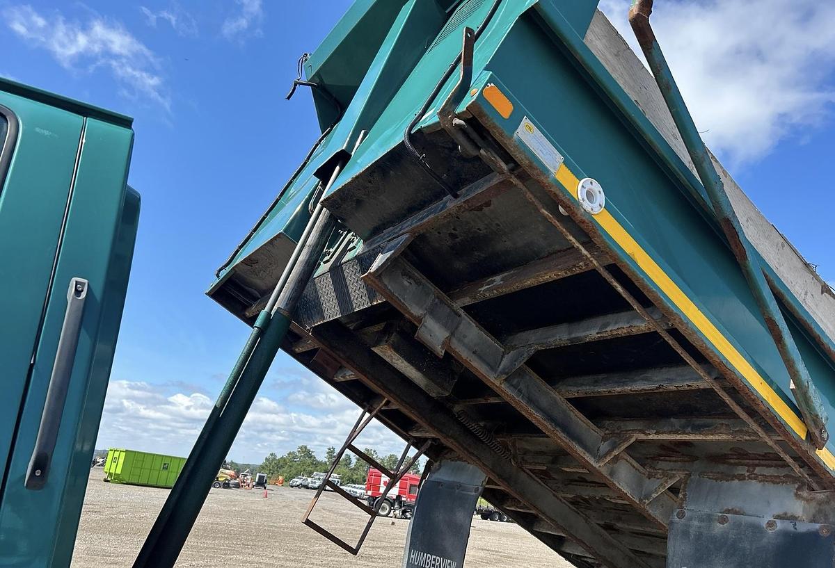 Used 2009 GMC C75 4x2 truck s/a dump truck
