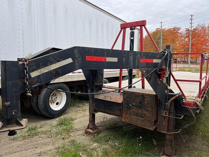 Used 2004 DARCY 30FT. GOOSENECK, 7000 LB AXLES, TILT TRAILER,