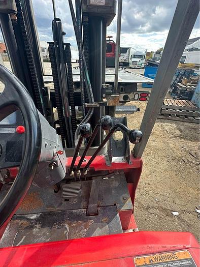Used 2005 Raymond DSD50 Forklift 3 Stage Mast, Side shift
