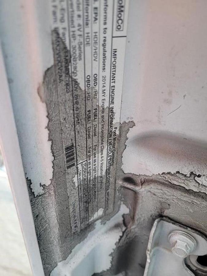 Used 2014 Ford F550 XL SD S/A bucket truck