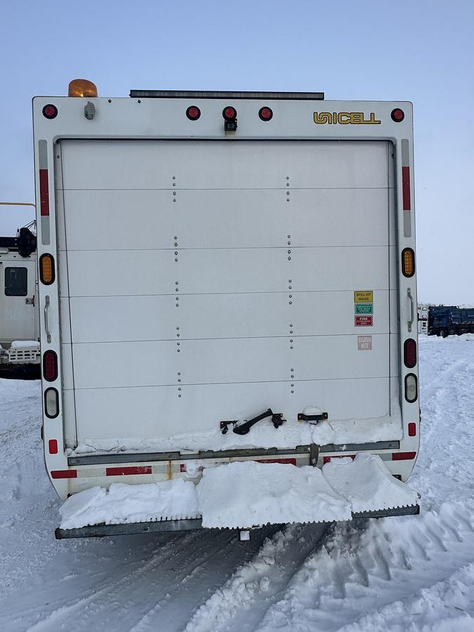 Used 2013 Ford e450 cube van