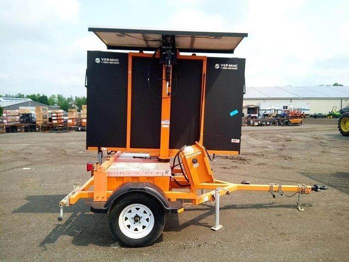 Used 2019 VER-MAC PCMS-320 digital sign trailer as new $12,995