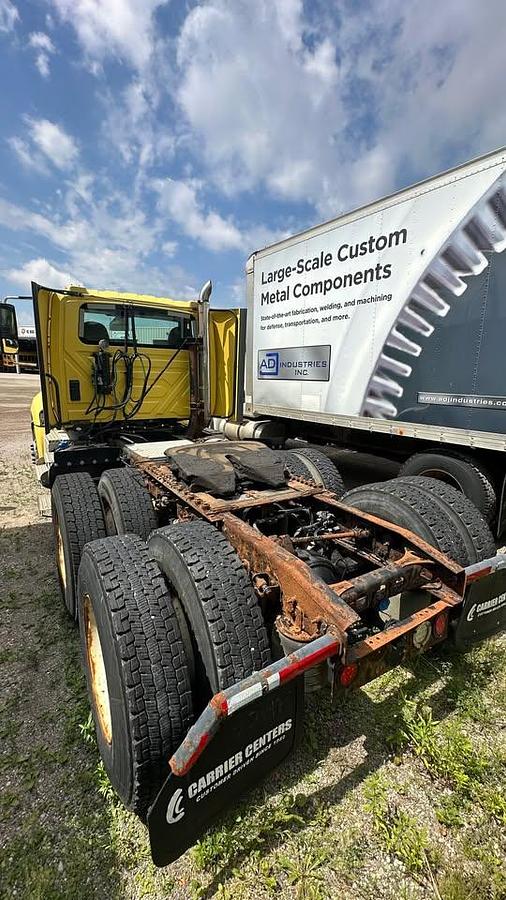 Used 2015 International Pro Star Semi truck