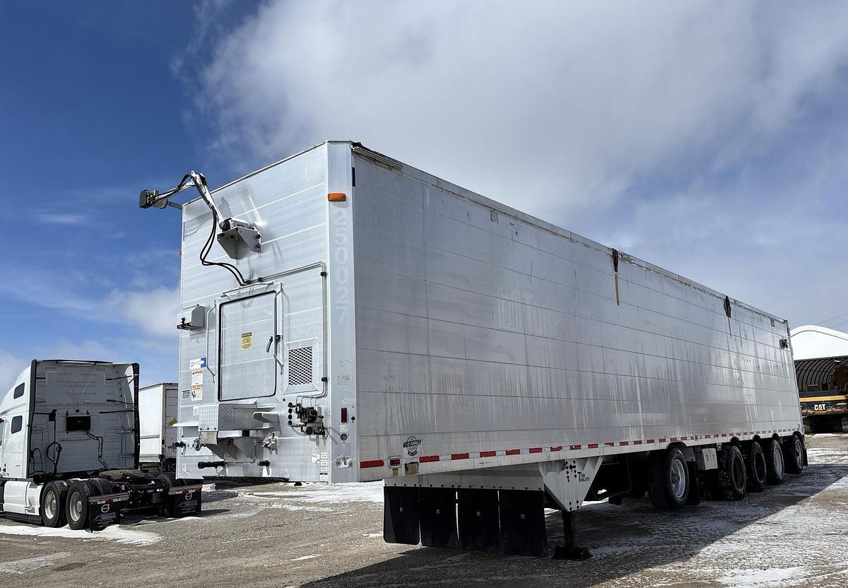 Used 2011 Titan 53 ft 5/Axle Moving Floor Trailer